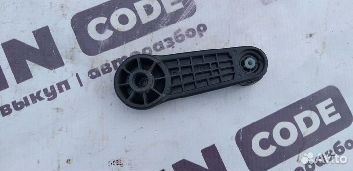 Ручки задних стеклоподъемников Nissan Almera 3