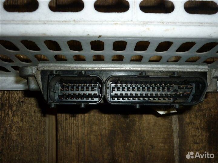 Блок управления двигателем Volkswagen Polo седан