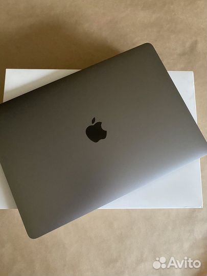 Macbook air 13 М1
