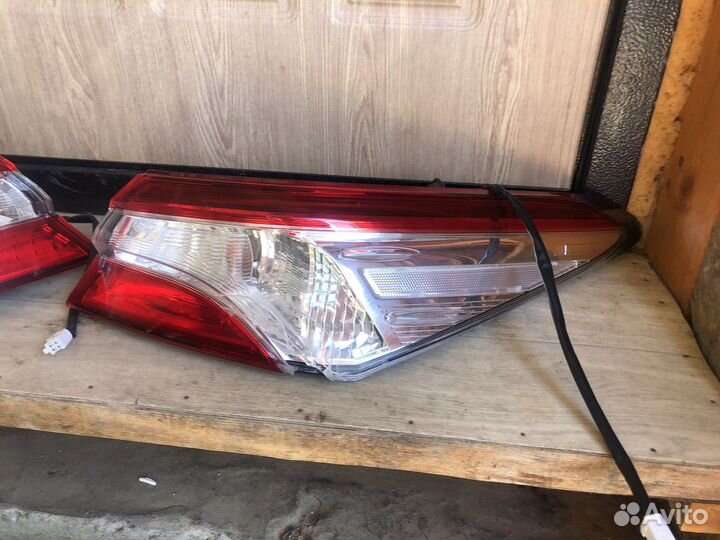 Продам стоп сигналы камри70-71