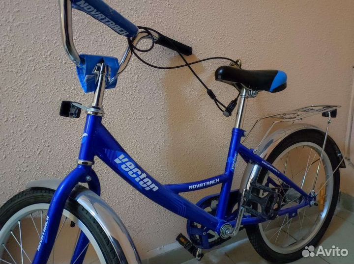 Детский велосипед Novatrack 20 Vector