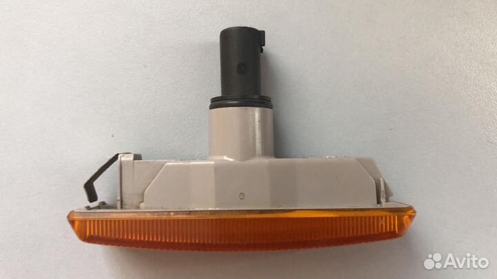 Повторитель поворотников в крыло BMW e39/бмв Е39