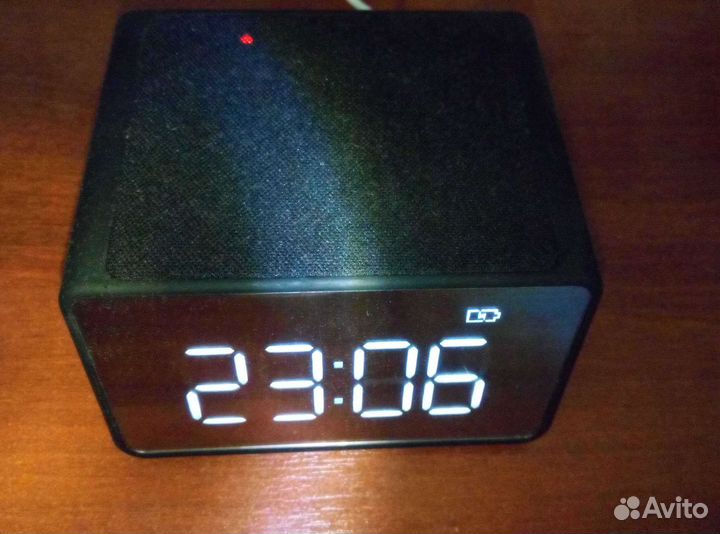 Универсальные часы