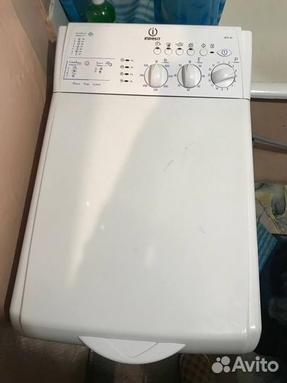 Стиральная машина indesit (не рабочая)