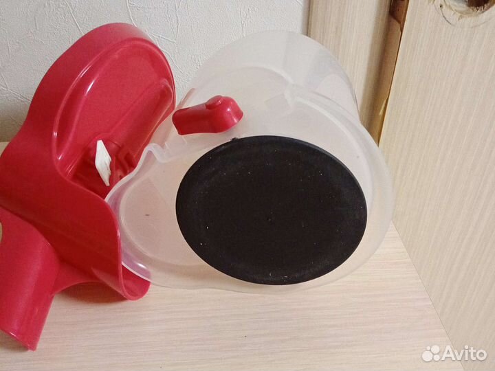 Машинка для удаления косточек из вишни.Новая