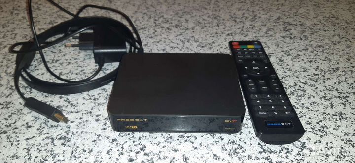 Спутниковый ресивер (андроид)