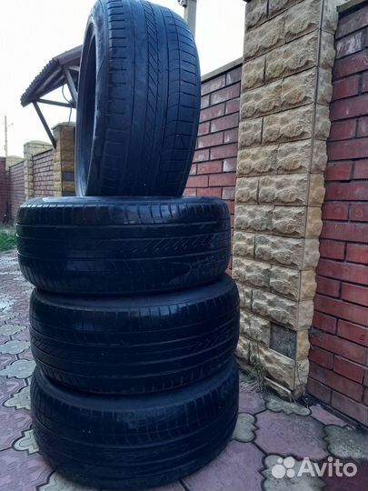 Goodyear Eagle F1 Asymmetric SUV 4x4 275/45 R20 110W