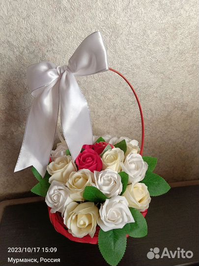 Корзинка с мыльными розами