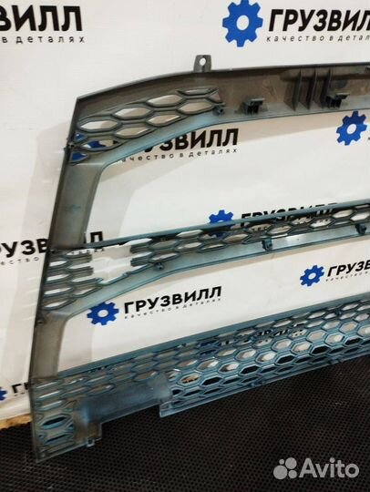 Решетка в бампер Volvo FH5 84235709