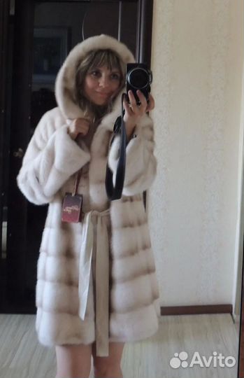Шуба норковая 46 48 белая