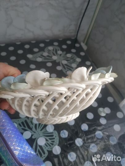 Фарфоровое блюдо