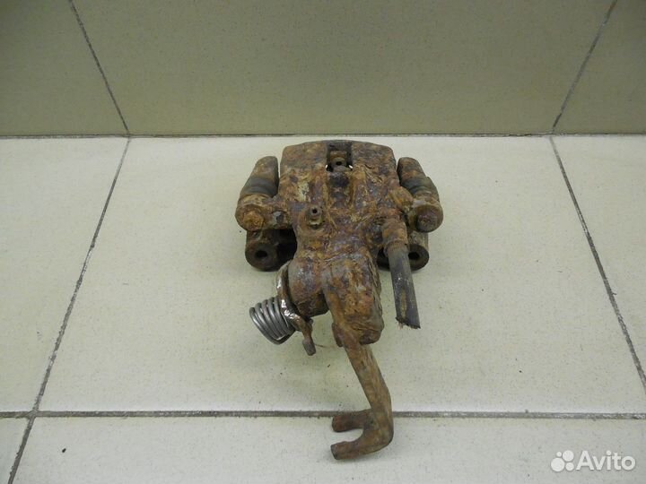 Суппорт задний правый Primera P11E 1996-2002