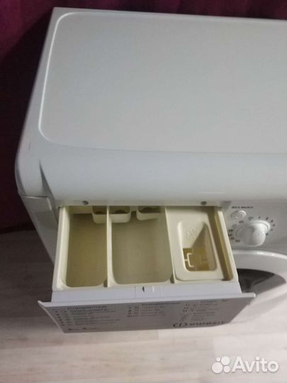 Стиральная машина Индезит 5кг