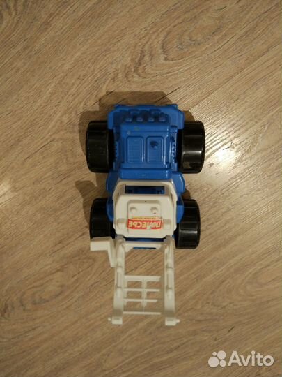 Трактор детский