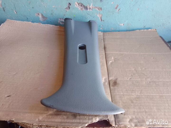 Накладка верхняя средний стойки Chevrolet Aveo