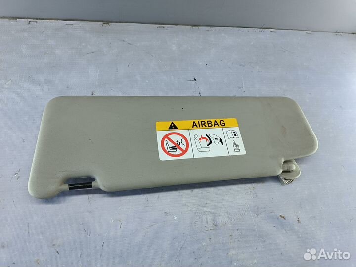 Солнцезащитный козырек Renault Logan 2