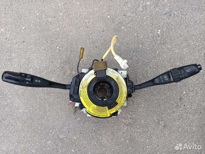 Подрулевой переключатель Mitsubishi Carisma 1