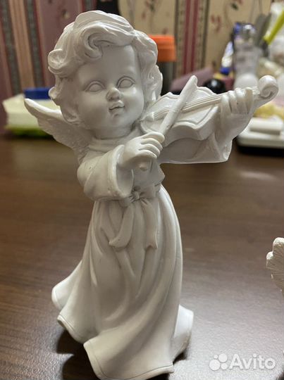 Ангел статуэтки