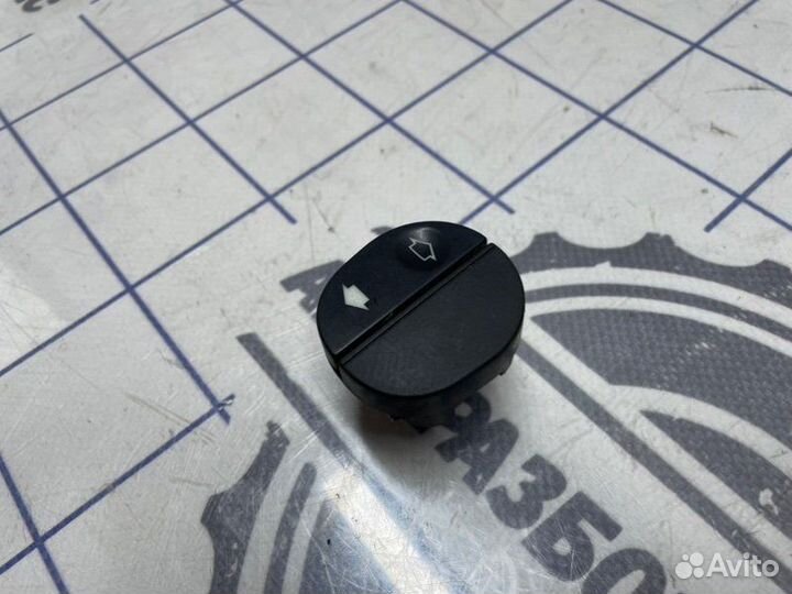 Кнопка стеклоподъемника передняя правая Ford