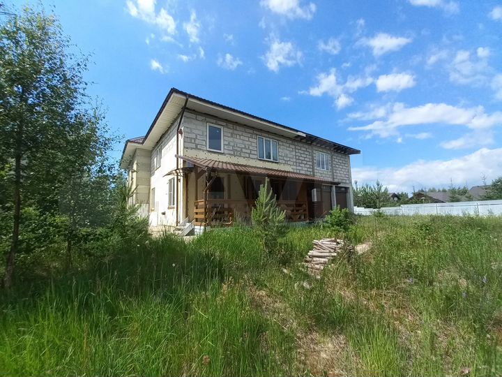 Коттедж 436 м² на участке 12 сот.