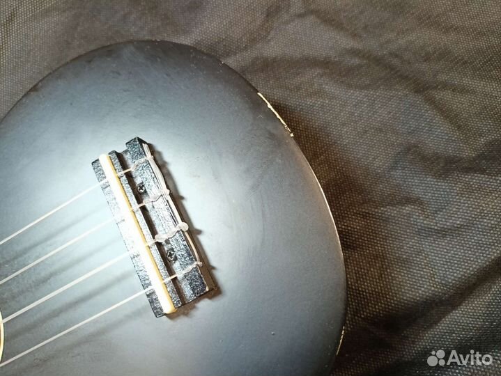 Гитара укулеле