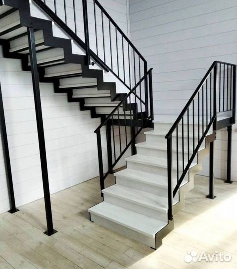 Лестница металлическая
