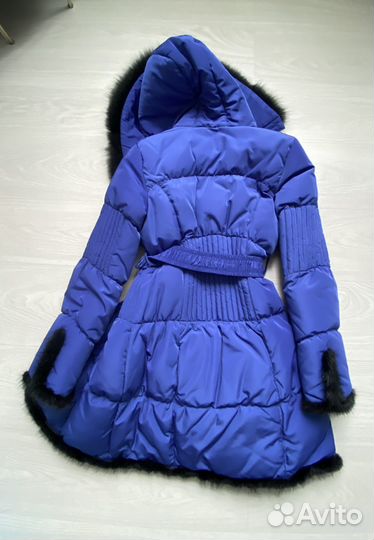 Пуховик женский с натуральным мехом песца