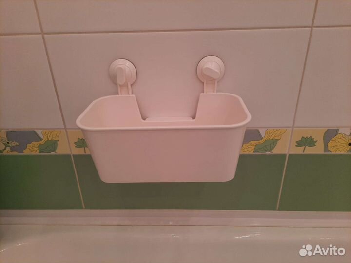 Полка, вешалка, крючки д/ванной на присосках IKEA