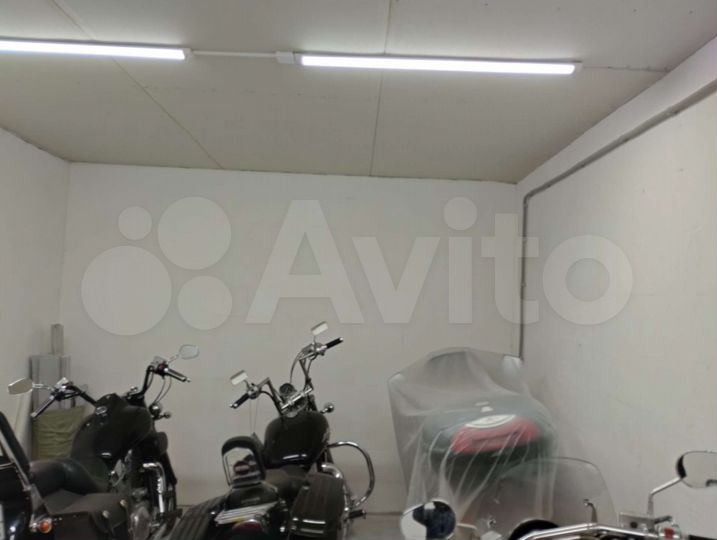 Машиноместо, 30 м²
