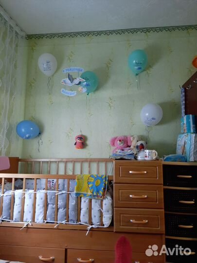 Детская кроватка с комодом