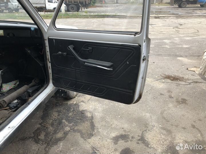 Niva на разбор