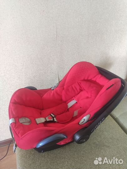 Автолюлька Maxi Cosi Pebble Plus 0+