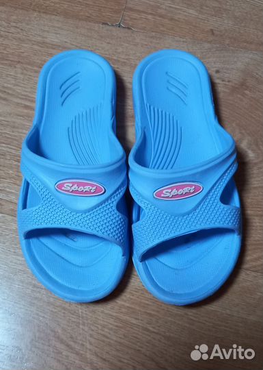 Сабо / резиновые тапочки