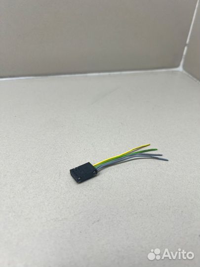 Разъём VAG / Volkswagen / Audi Skoda 8E0971832