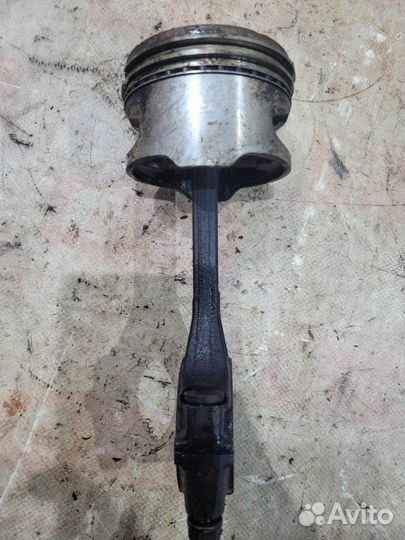 Поршень с шатуном Hyundai Accent седан G4EK 1995