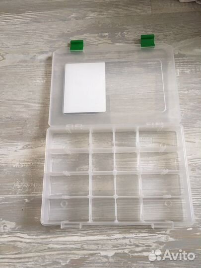 Коробка для рыболова и для лекарств