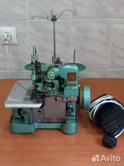 Оверлок для швейной машины