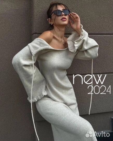 Платье с открытой спиной