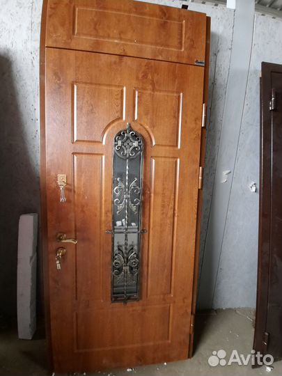 Бюджетная входная дверь