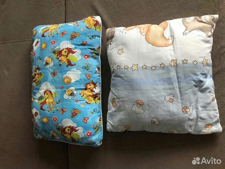 Детское одеяло и подушки