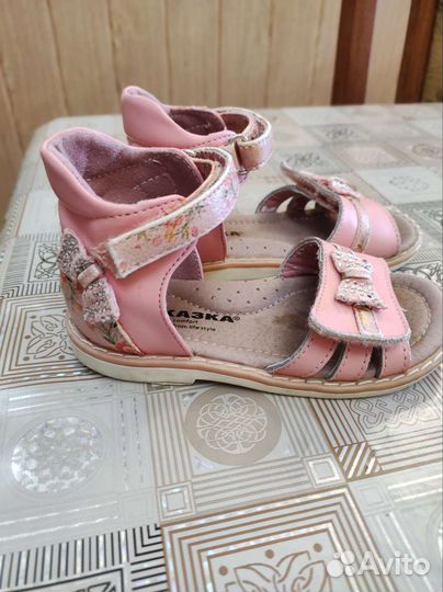 Босоножки для девочки 23 размер