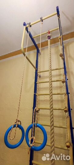 Детская спортивная стенка