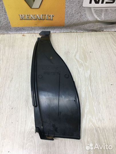 Подкрылок задний Nissan almera G15 Лев