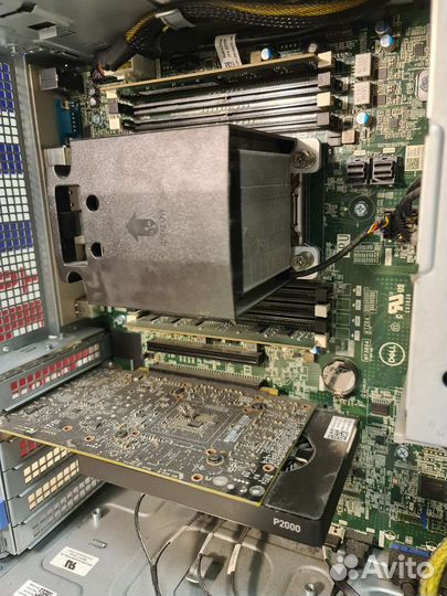 Компьютер Dell Precision 5820 Xeon 16 DDR4 512 SSD