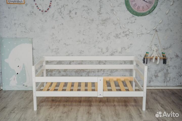 Детская кроватка Соня из массива березы