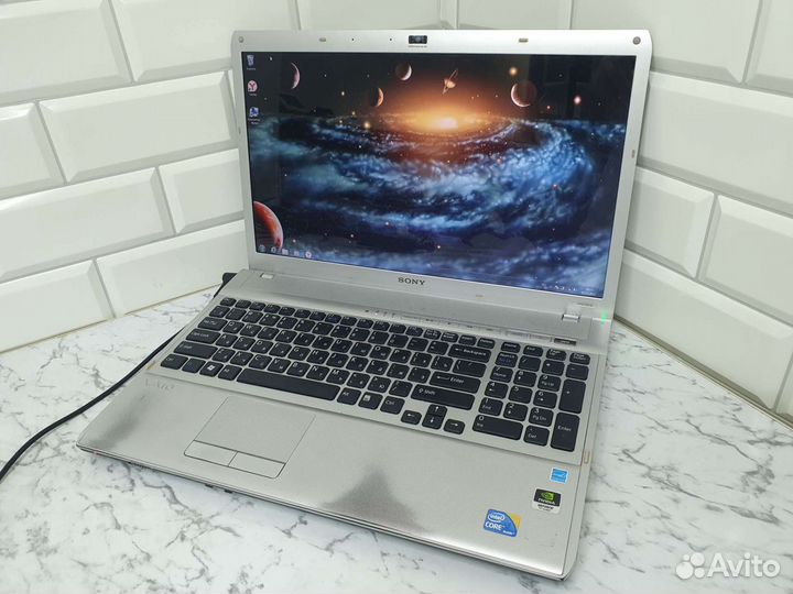Ноутбук Sony Vaio Core i3