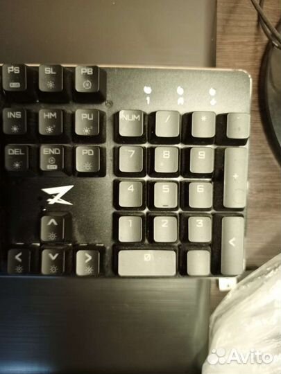 Игровая клавиатура(механическая Zet blade)