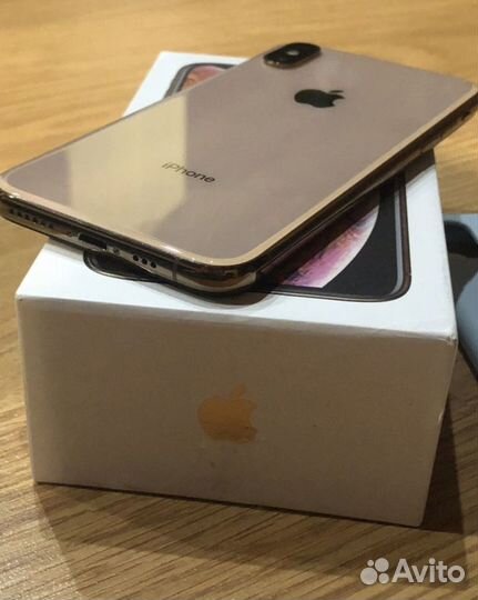 iPhone Xs, 64 ГБ