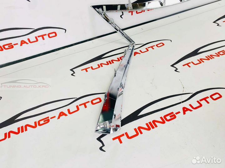 Молдинг решетки радиатора Lexus RX350 H2402