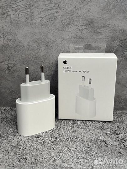 Зарядный блок на Apple iPhone 20W (новый)